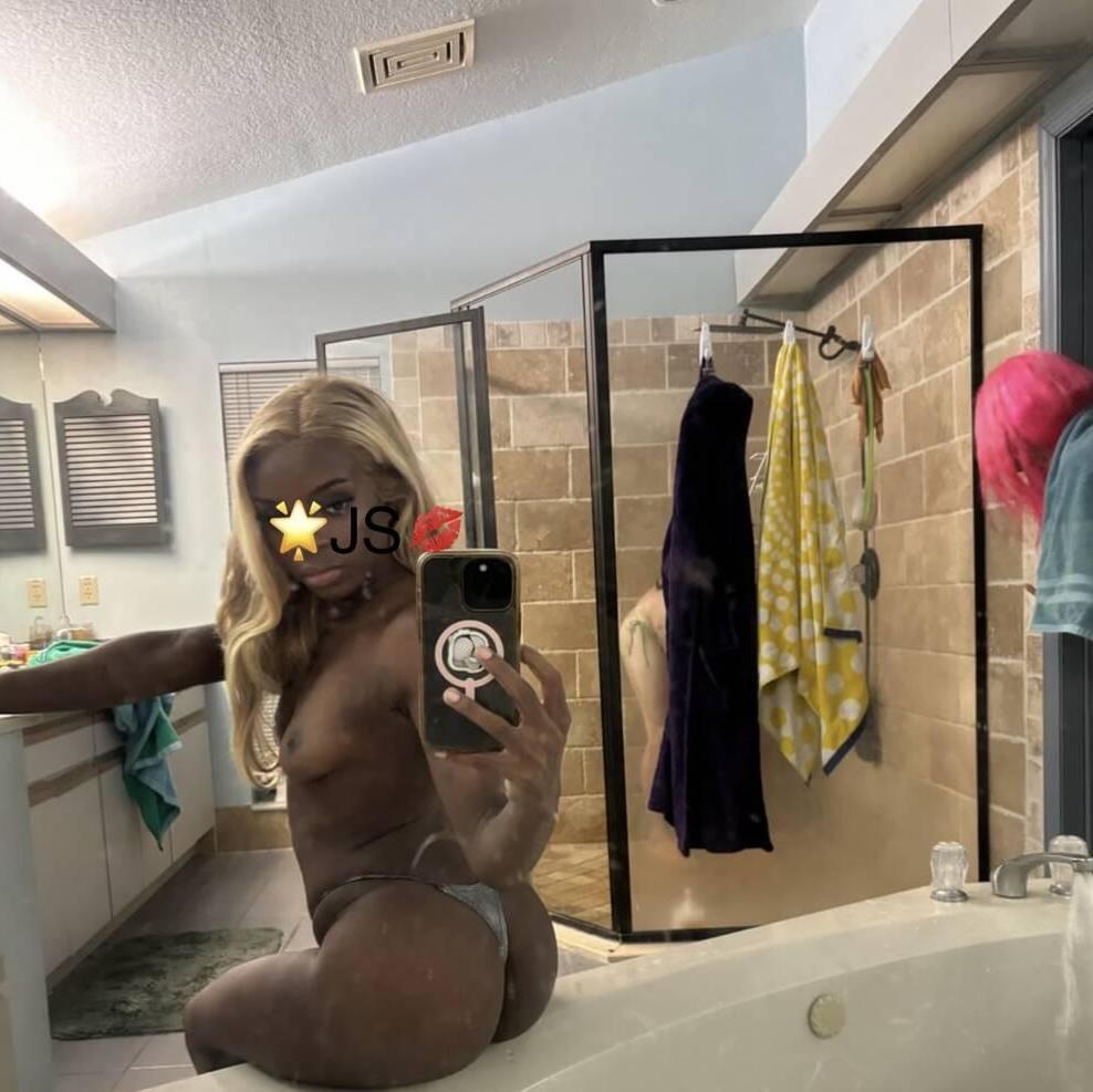 
                        Jazmine Star-
                     is Female Escorts. | Niagara | Ontario | Canada | canadatopescorts.com 