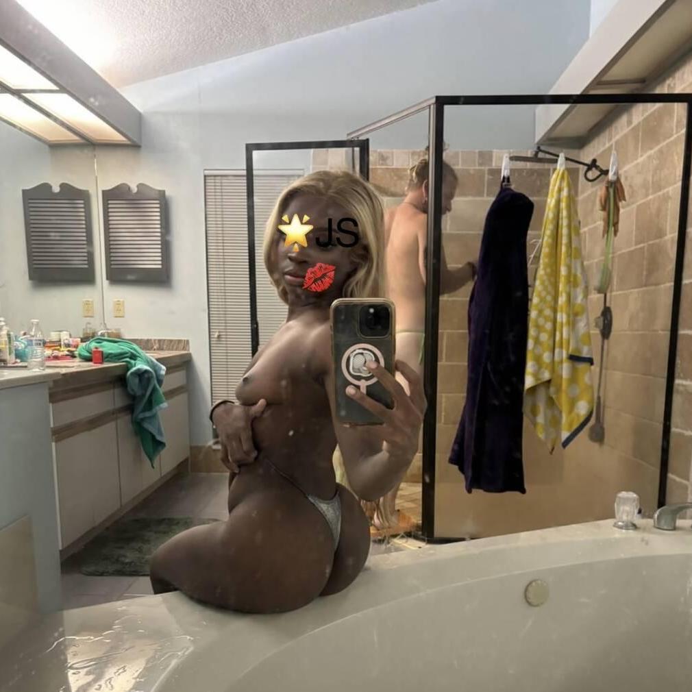 
                        Jazmine Star-
                     is Female Escorts. | Niagara | Ontario | Canada | canadatopescorts.com 