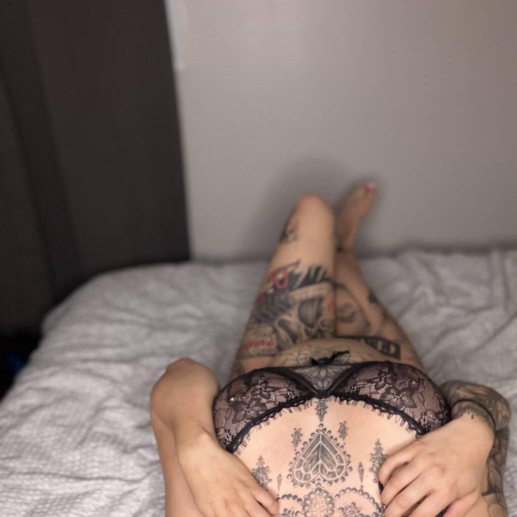 
                        SOMMER RAY
                     is Female Escorts. | Calgary | Alberta | Canada | canadatopescorts.com 