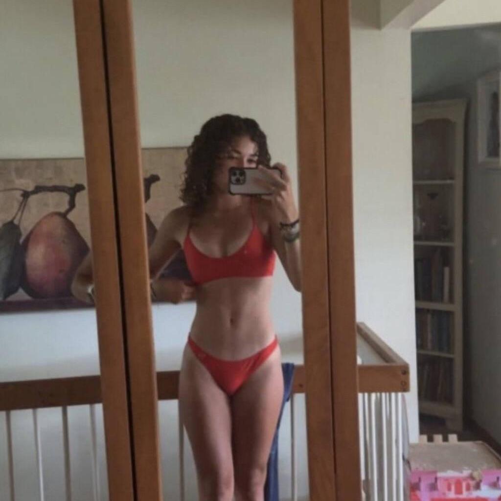 
                        Maria
                     is Female Escorts. | Quebec City | Quebec | Canada | canadatopescorts.com 