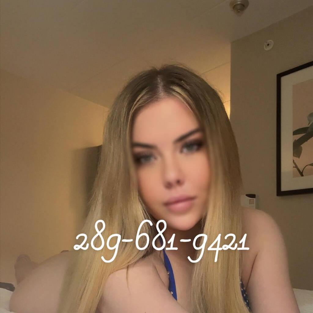 
                        Layla
                     is Female Escorts. | Toronto | Ontario | Canada | canadatopescorts.com 