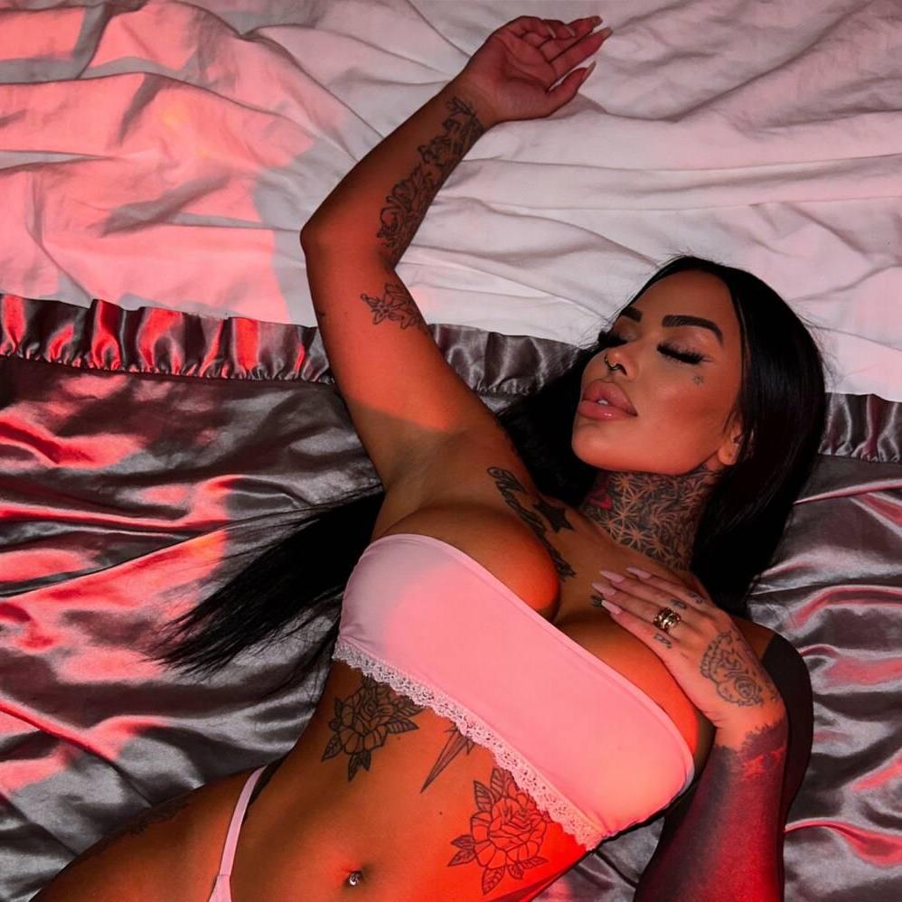 
                        Angie
                     is Female Escorts. | Montreal | Quebec | Canada | canadatopescorts.com 