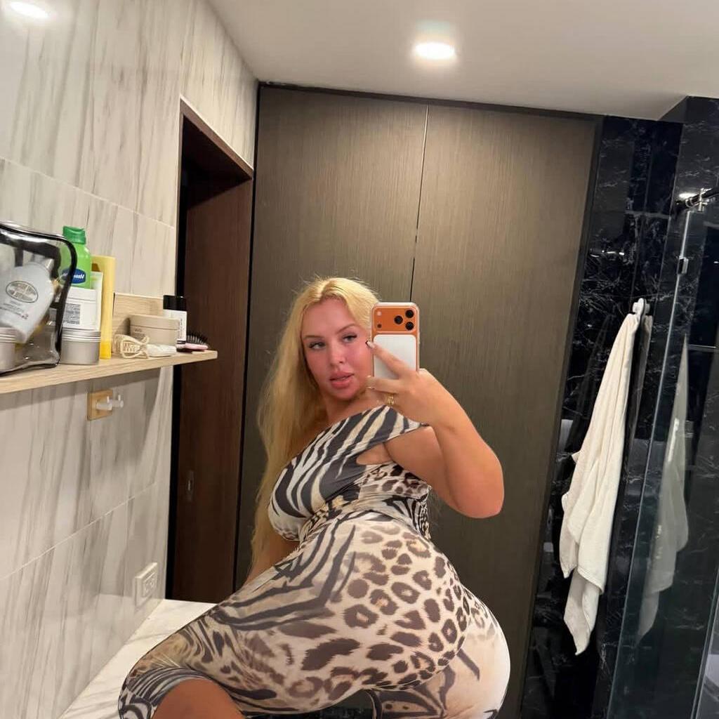 
                        Lato
                     is Female Escorts. | Comox Balley | British Columbia | Canada | canadatopescorts.com 