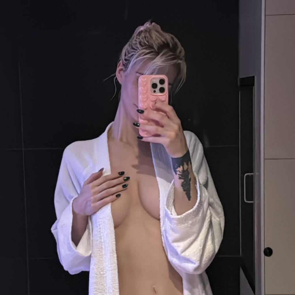 
                        Missy
                     is Female Escorts. | Moncton | New Brunswick | Canada | canadatopescorts.com 