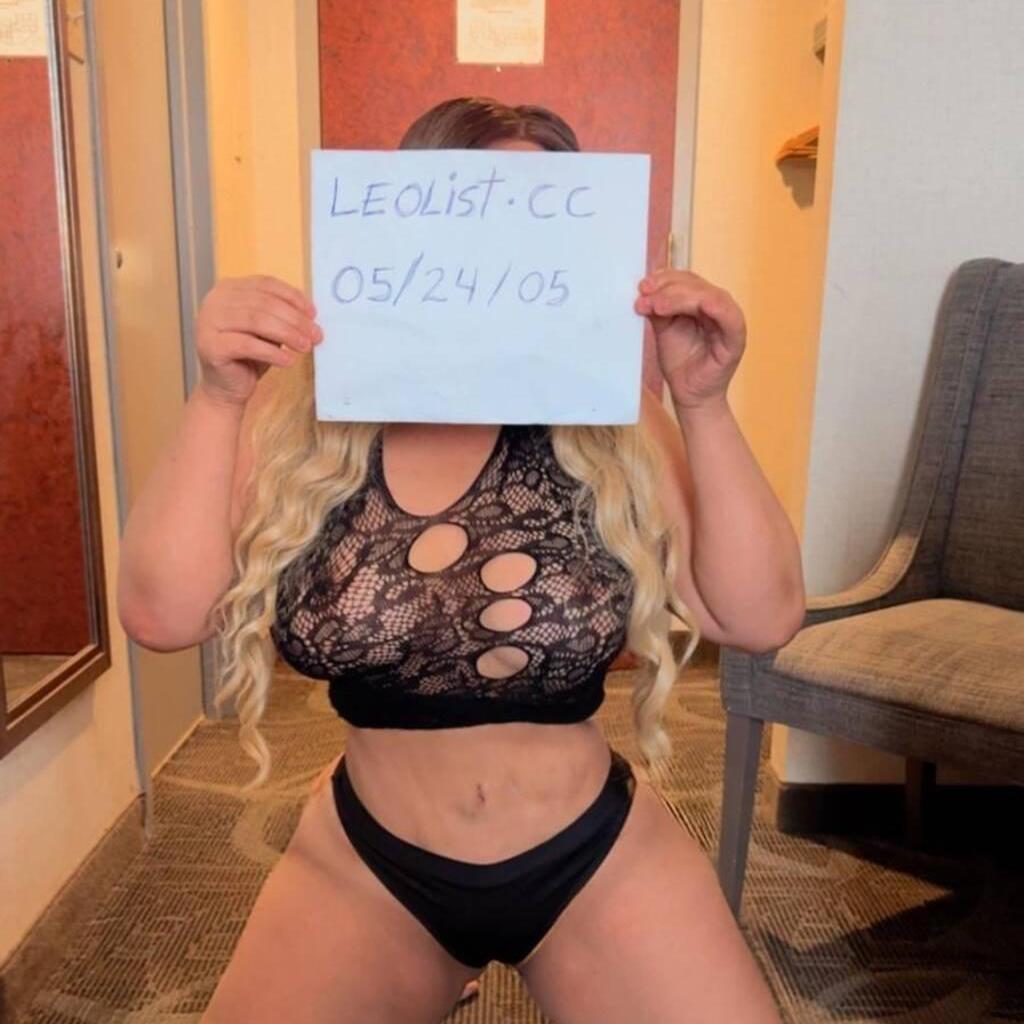 
                        Julia
                     is Female Escorts. | Niagara | Ontario | Canada | canadatopescorts.com 
