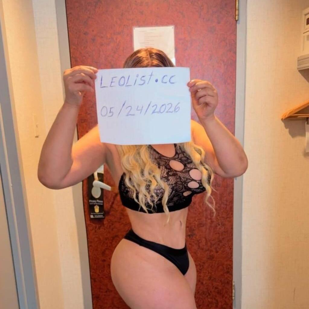 
                        Julia
                     is Female Escorts. | Niagara | Ontario | Canada | canadatopescorts.com 