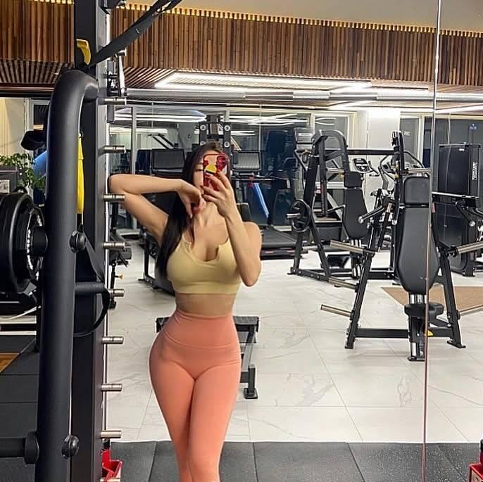 
                        Krystal
                     is Female Escorts. | Kitchener | Ontario | Canada | canadatopescorts.com 
