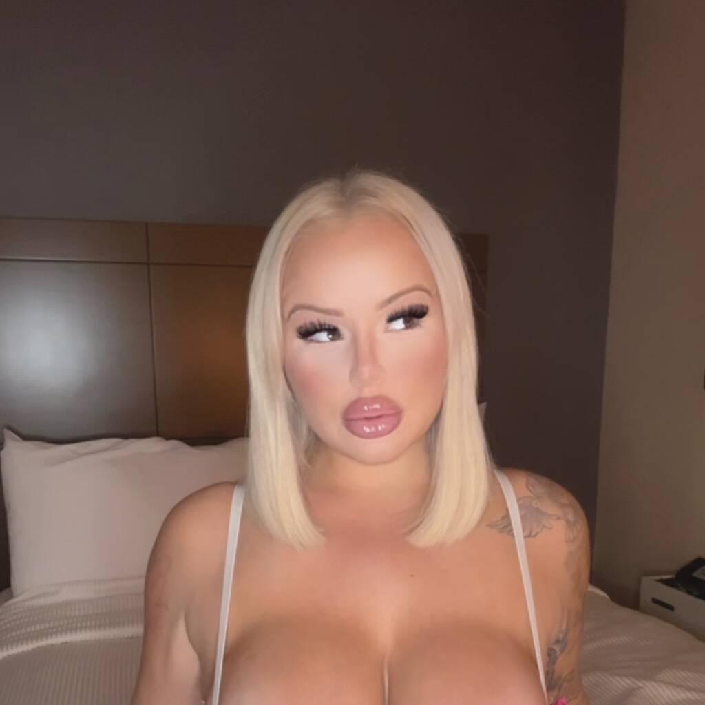 
                        Lena
                     is Female Escorts. | Niagara | Ontario | Canada | canadatopescorts.com 
