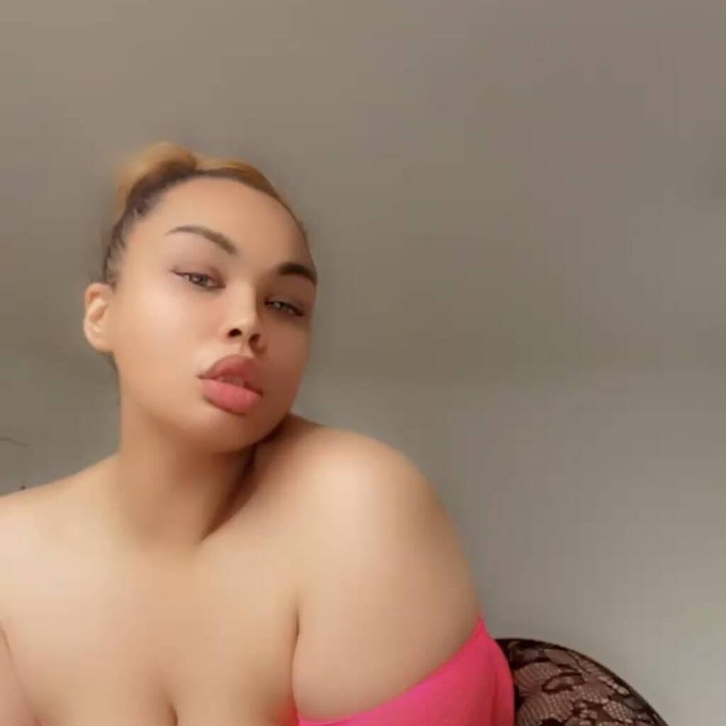 
                        ELLYNA
                     is Female Escorts. | Quebec City | Quebec | Canada | canadatopescorts.com 