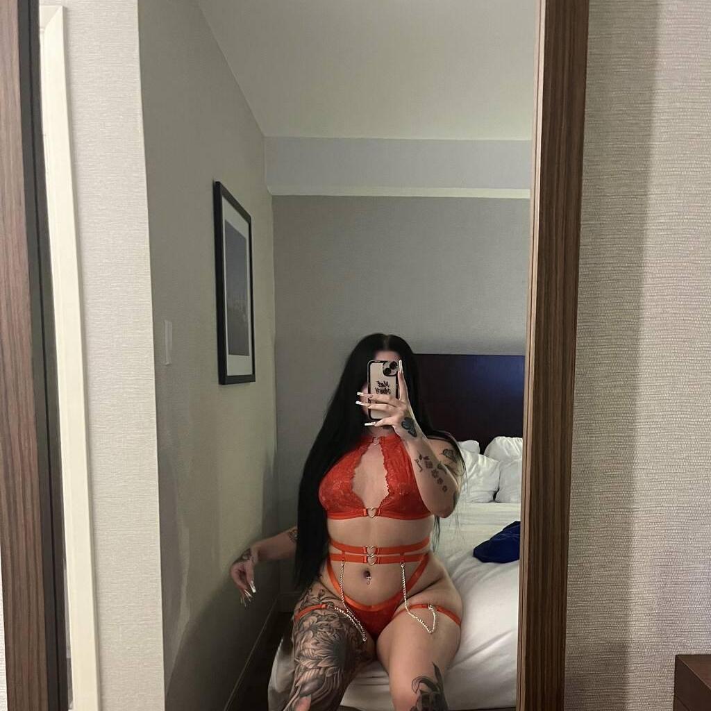 
                        Leah
                     is Female Escorts. | Calgary | Alberta | Canada | canadatopescorts.com 