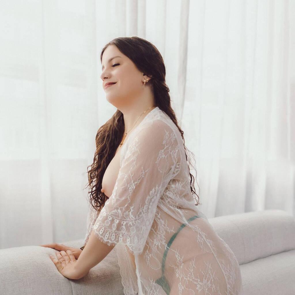 
                        Alice May
                     is Female Escorts. | Quebec City | Quebec | Canada | canadatopescorts.com 