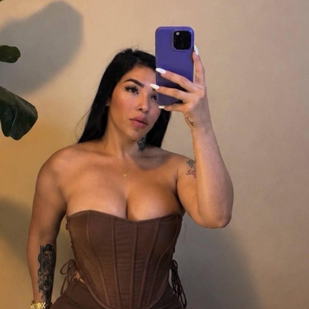 
                        Alexa
                     is Female Escorts. | Edmonton | Alberta | Canada | canadatopescorts.com 