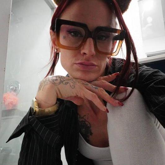 
                        moet
                     is Female Escorts. | Barrie | Ontario | Canada | canadatopescorts.com 
