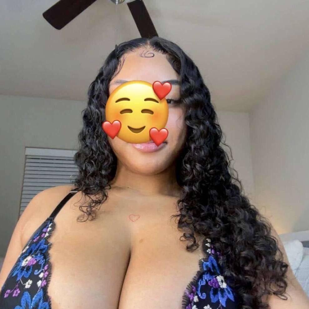 
                        Mia
                     is Female Escorts. | Kingston | Ontario | Canada | canadatopescorts.com 