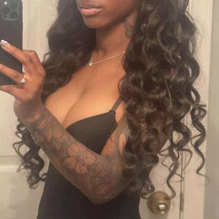 
                        Zara
                     is Female Escorts. | Toronto | Ontario | Canada | canadatopescorts.com 