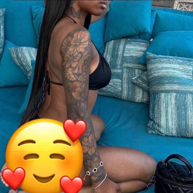 
                        Zara
                     is Female Escorts. | Toronto | Ontario | Canada | canadatopescorts.com 