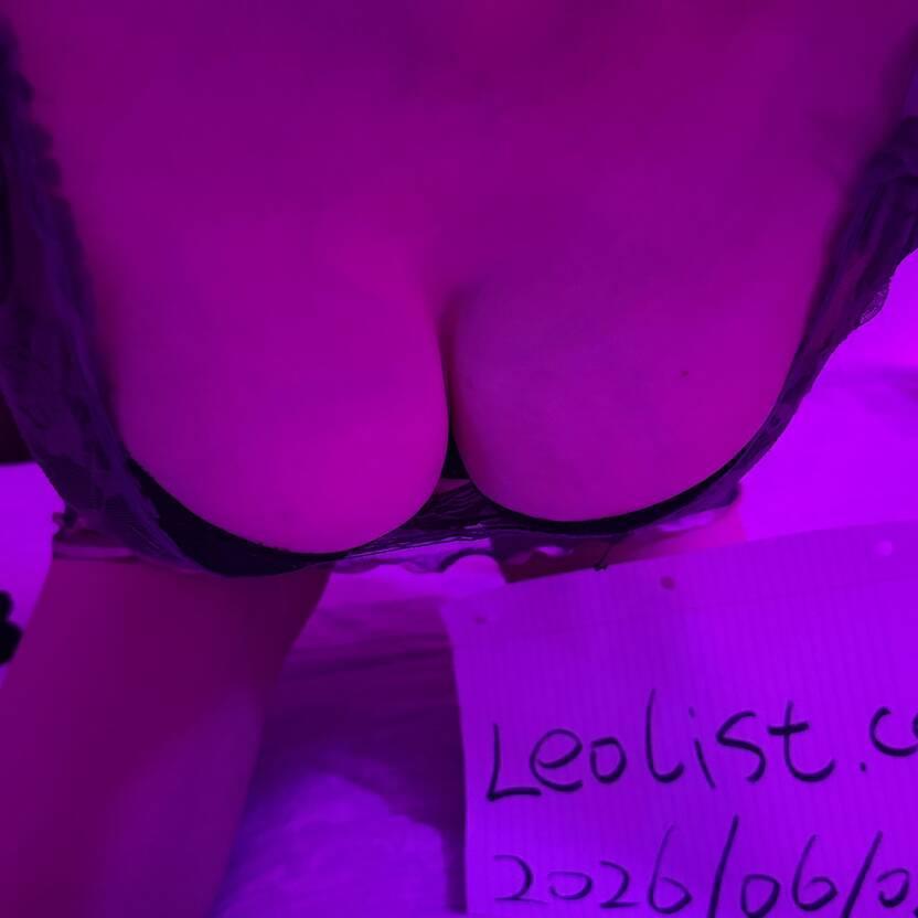
                        Apples
                     is Female Escorts. | Montreal | Quebec | Canada | canadatopescorts.com 