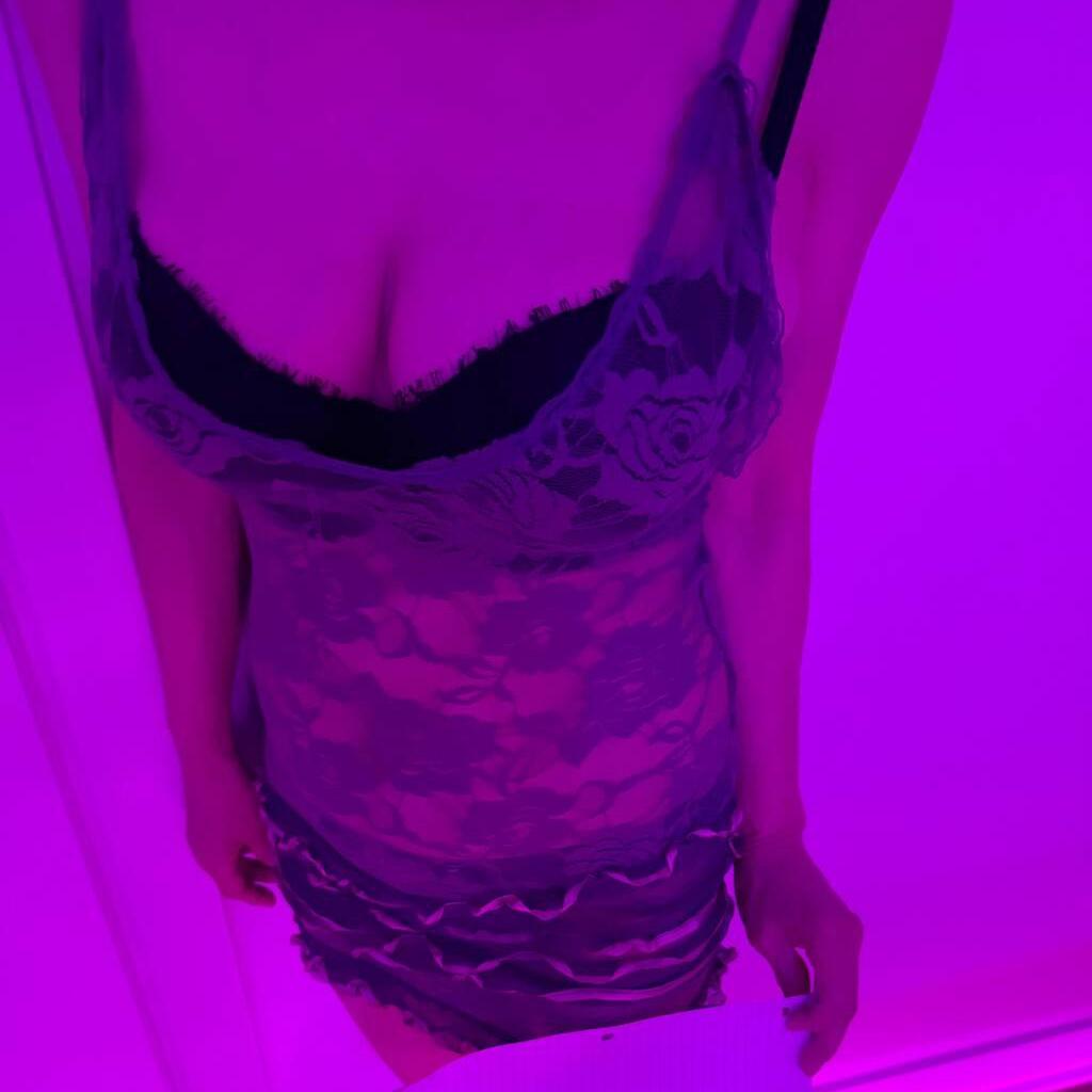 
                        Apples
                     is Female Escorts. | Montreal | Quebec | Canada | canadatopescorts.com 