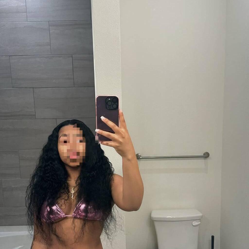 
                        Rocio
                     is Female Escorts. | Barrie | Ontario | Canada | canadatopescorts.com 