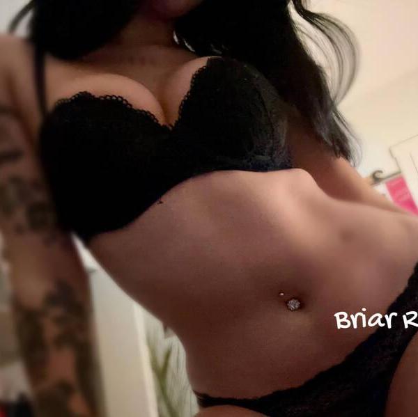 
                        Briar Rose
                     is Female Escorts. | Comox Balley | British Columbia | Canada | canadatopescorts.com 