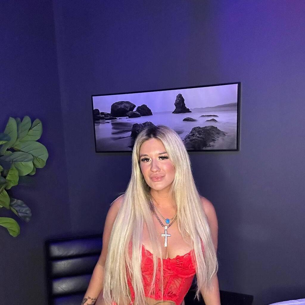 
                        Jennyfer S
                     is Female Escorts. | Kitchener | Ontario | Canada | canadatopescorts.com 