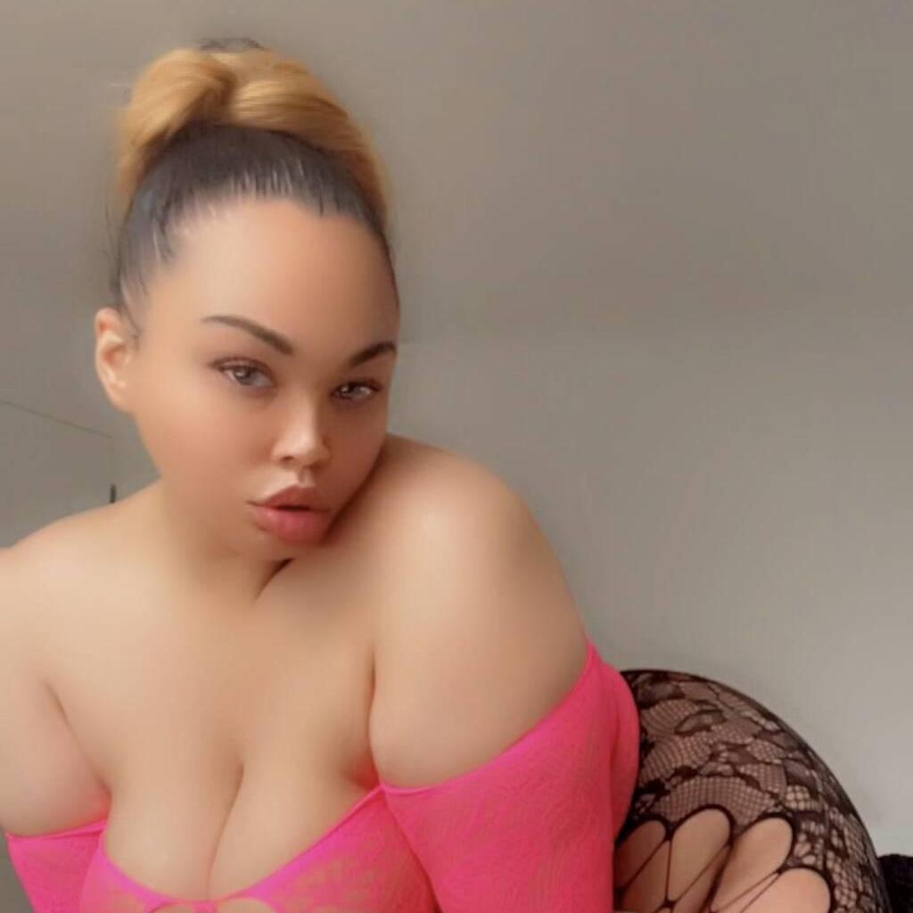 
                        ELLYNA
                     is Female Escorts. | Montreal | Quebec | Canada | canadatopescorts.com 