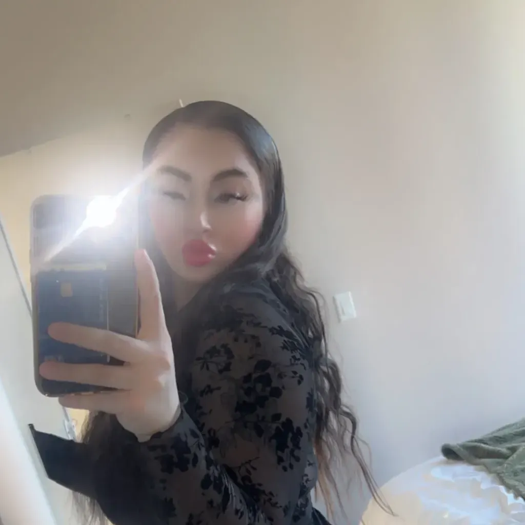 
                        Leah
                     is Female Escorts. | Edmonton | Alberta | Canada | canadatopescorts.com 