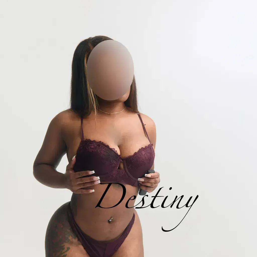 
                        Destiny
                     is Female Escorts. | Thunder Bay | Ontario | Canada | canadatopescorts.com 