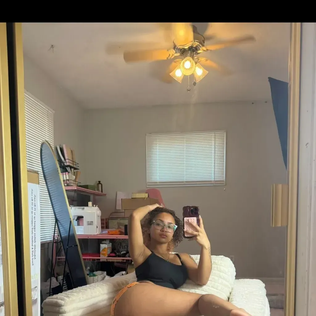 
                        Diamond
                     is Female Escorts. | Kingston | Ontario | Canada | canadatopescorts.com 
