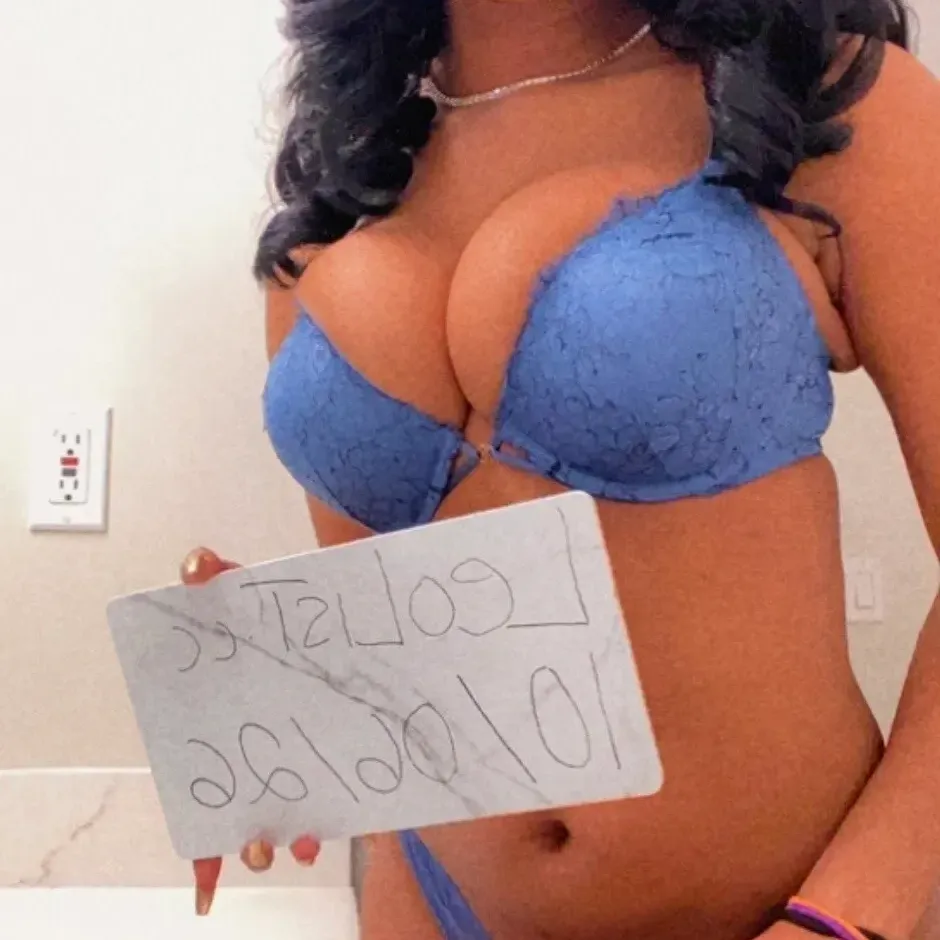 
                        Kelly READ AD
                     is Female Escorts. | Regina | Saskatchewan | Canada | canadatopescorts.com 