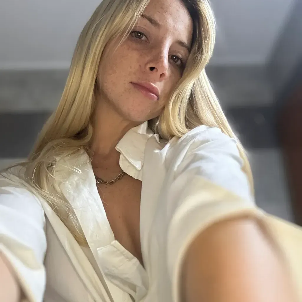 
                        Claire
                     is Female Escorts. | Skeena | British Columbia | Canada | canadatopescorts.com 