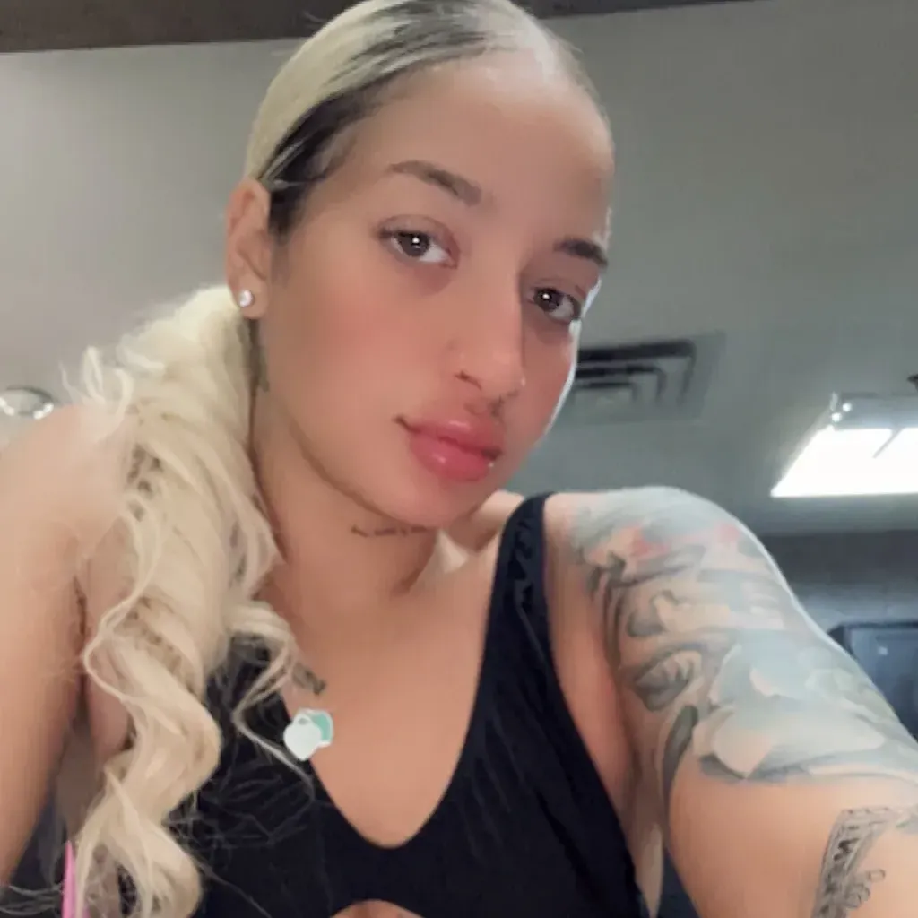 
                        sophie
                     is Female Escorts. | belleville | Ontario | Canada | canadatopescorts.com 