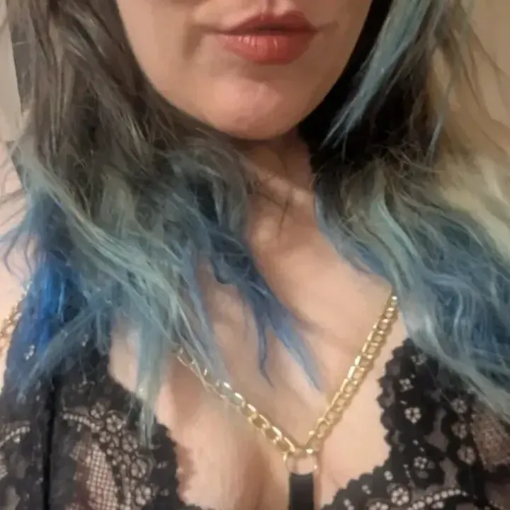
                        Erica styles
                     is Female Escorts. | Comox Balley | British Columbia | Canada | canadatopescorts.com 
