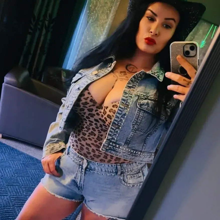 
                        Duo Specials Today Only!!
                     is Female Escorts. | Saskatoon | Saskatchewan | Canada | canadatopescorts.com 