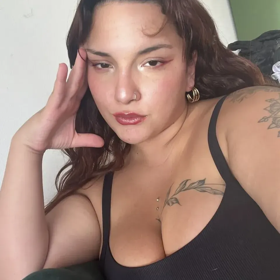 
                        Bella
                     is Female Escorts. | Sunshine Coast | British Columbia | Canada | canadatopescorts.com 