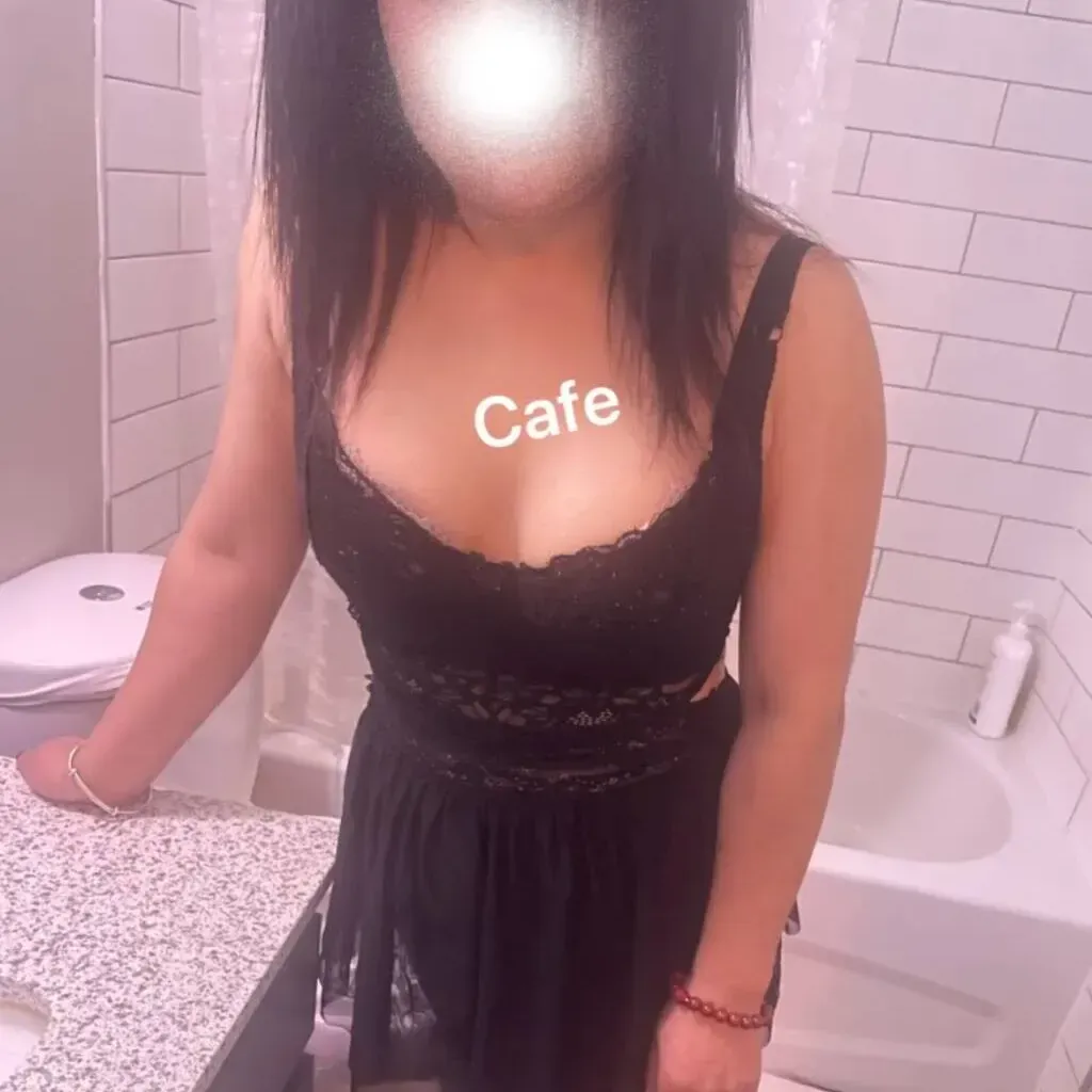 
                        Cafe Yaya Sally
                     is Female Escorts. | Guelph | Ontario | Canada | canadatopescorts.com 