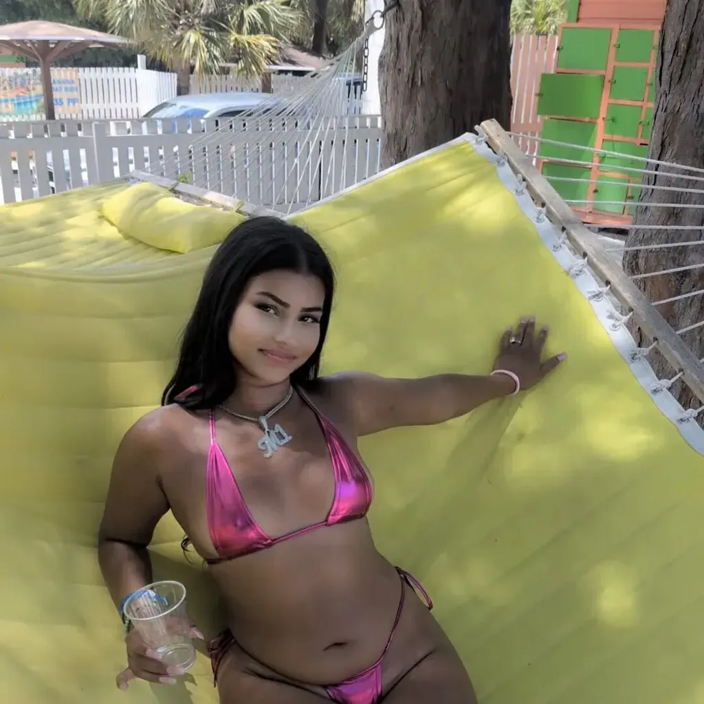
                        Melissa
                     is Female Escorts. | windsor | Ontario | Canada | canadatopescorts.com 