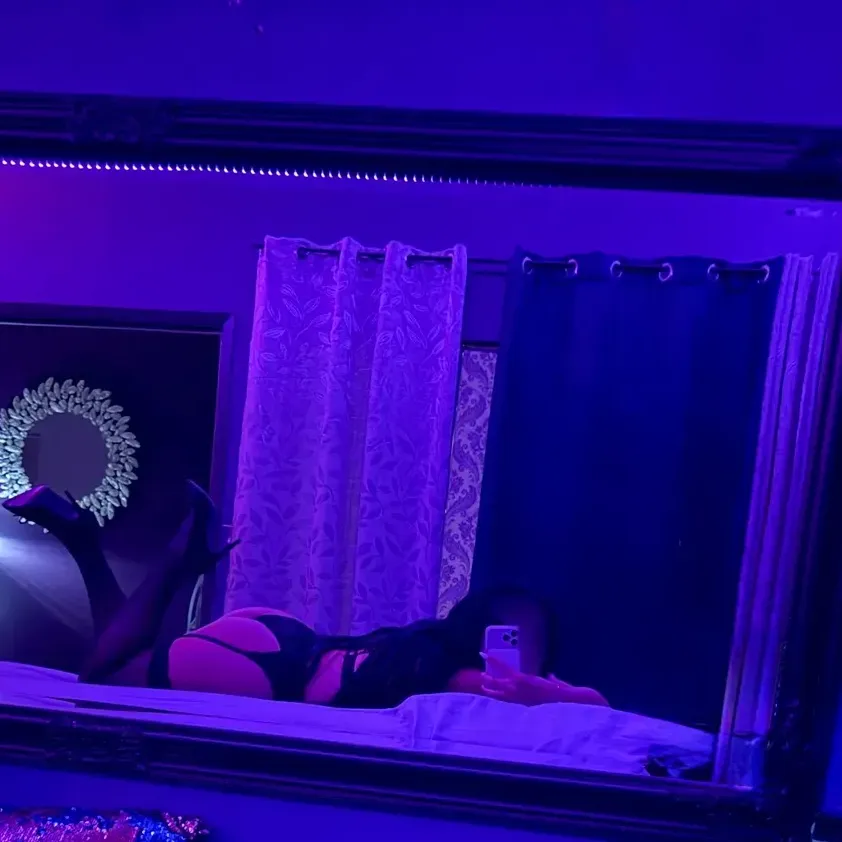 
                        Sapphire Fantasy Spa
                     is Female Escorts. | Saskatoon | Saskatchewan | Canada | canadatopescorts.com 