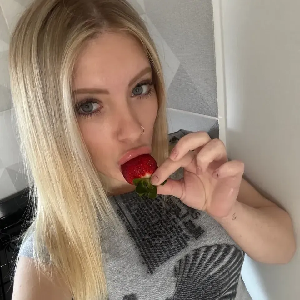 
                        Brittany
                     is Female Escorts. | Yukon | Yukon | Canada | canadatopescorts.com 