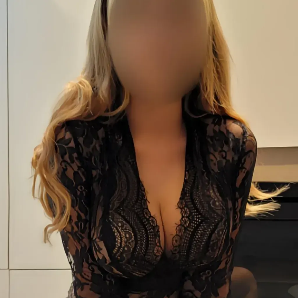 
                        Nikki
                     is Female Escorts. | Vancouver | British Columbia | Canada | canadatopescorts.com 