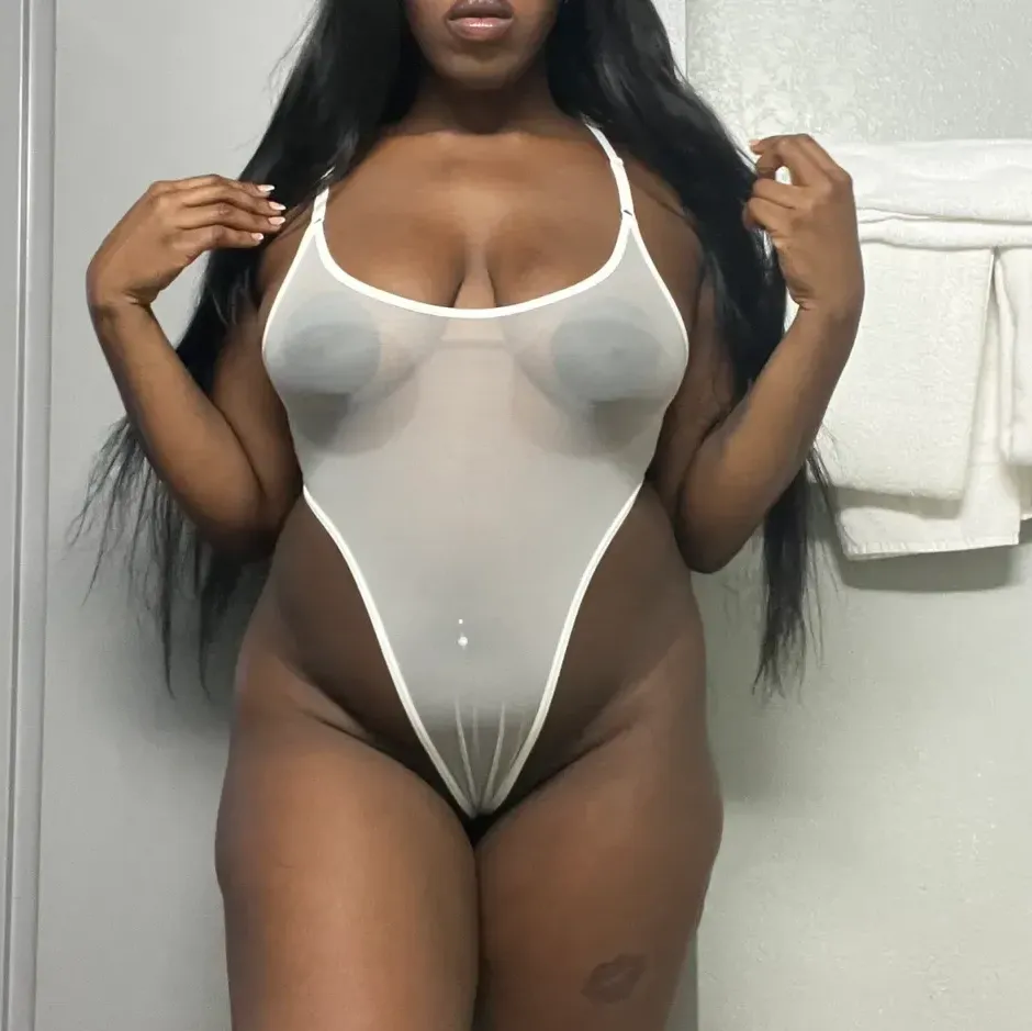 
                        Cocoa
                     is Female Escorts. | Montreal | Quebec | Canada | canadatopescorts.com 