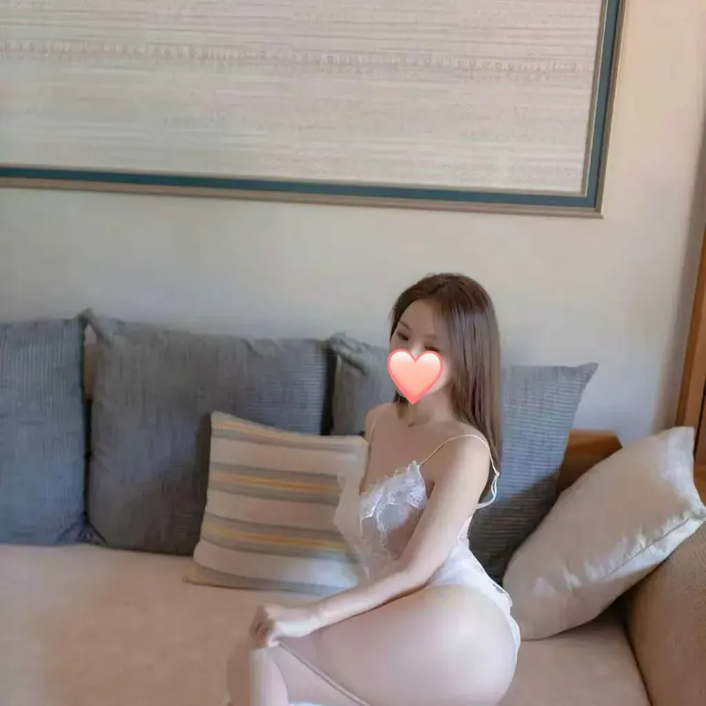 
                        Kelly  825`986`8456
                     is Female Escorts. | Calgary | Alberta | Canada | canadatopescorts.com 