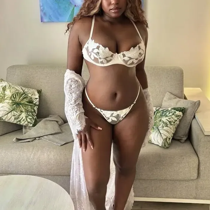 
                        Angela
                     is Female Escorts. | Trois Rivieres | Quebec | Canada | canadatopescorts.com 