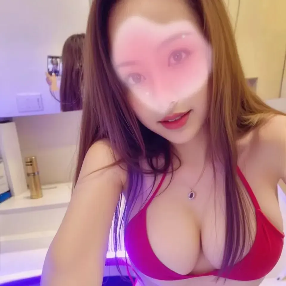 
                        Anna
                     is Female Escorts. | Vancouver | British Columbia | Canada | canadatopescorts.com 