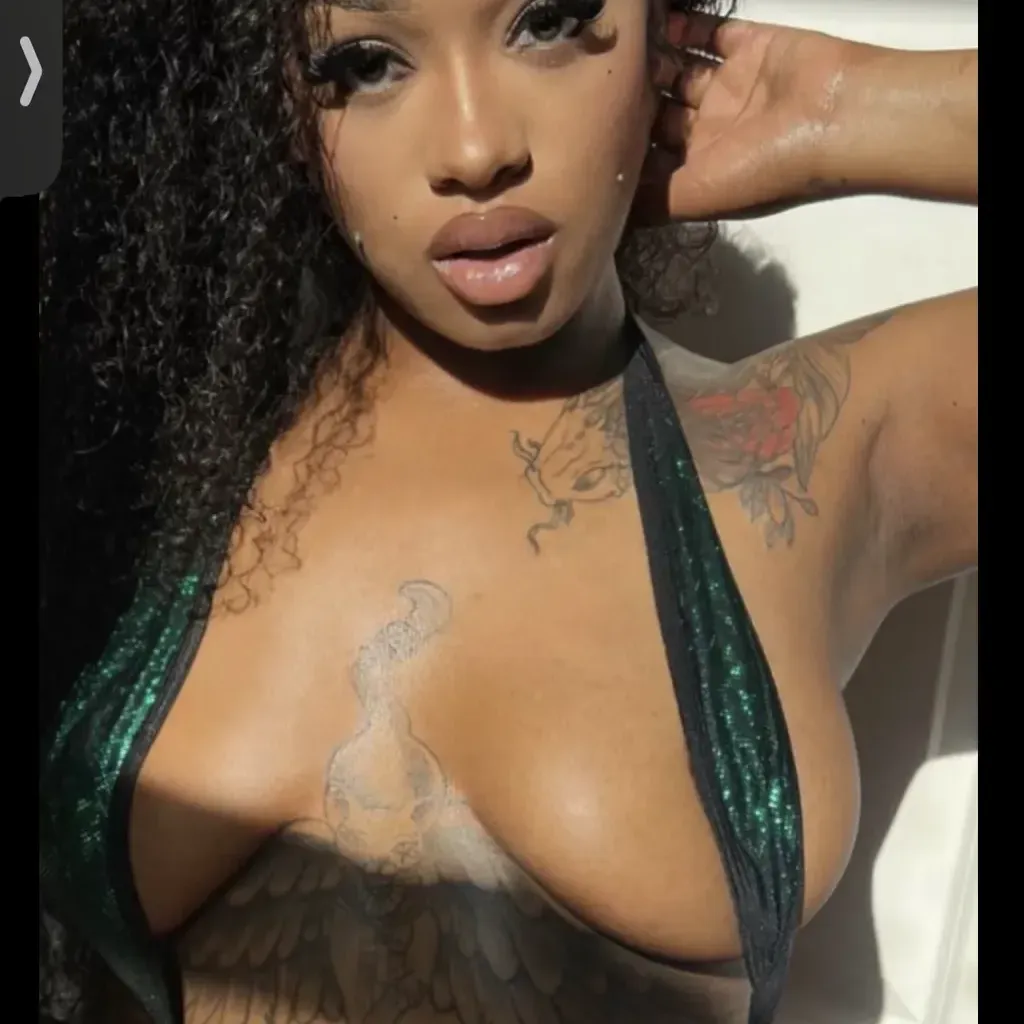 
                        Sasha
                     is Female Escorts. | St. John | New Brunswick | Canada | canadatopescorts.com 