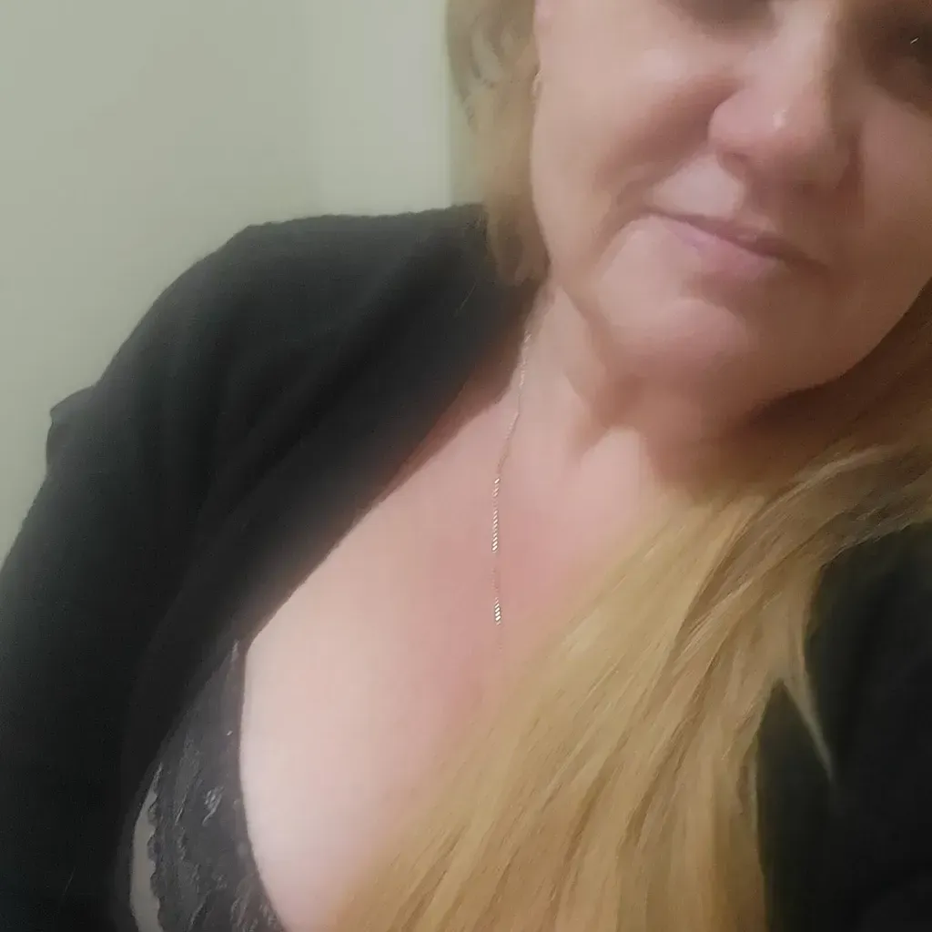 
                        Me
                     is Female Escorts. | Kitchener | Ontario | Canada | canadatopescorts.com 