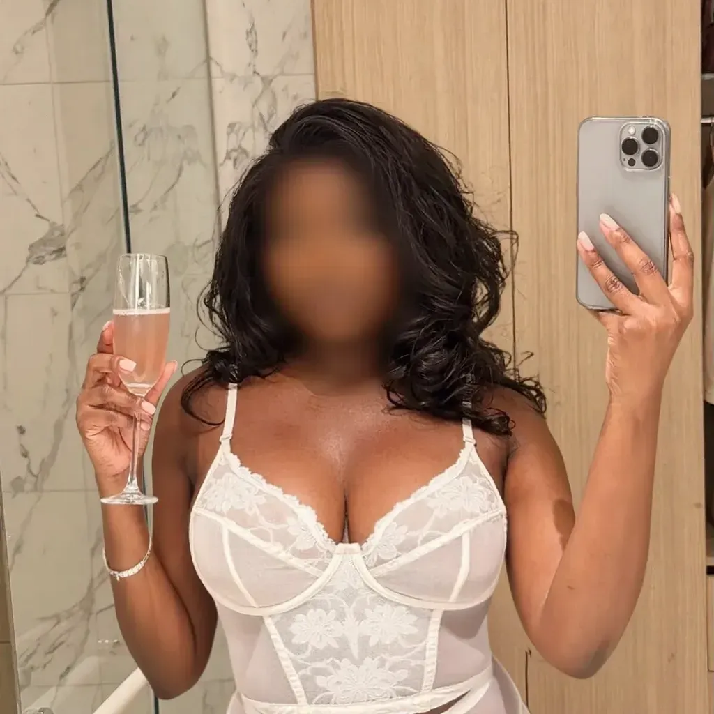 
                        Audrey Ella
                     is Female Escorts. | Niagara | Ontario | Canada | canadatopescorts.com 