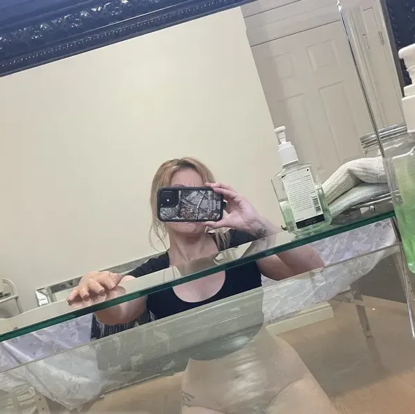 
                        Amber
                     is Female Escorts. | Calgary | Alberta | Canada | canadatopescorts.com 