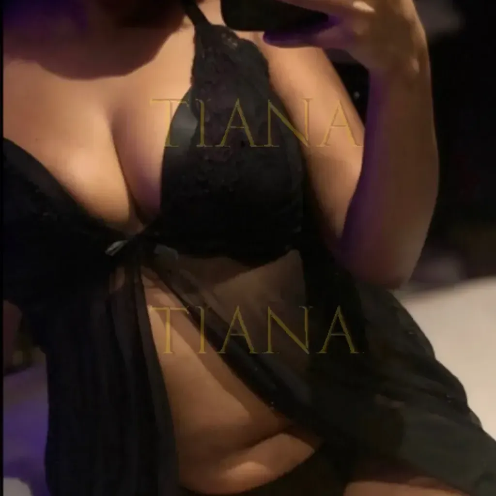 
                        A & R Massage Studio
                     is Female Escorts. | Toronto | Ontario | Canada | canadatopescorts.com 