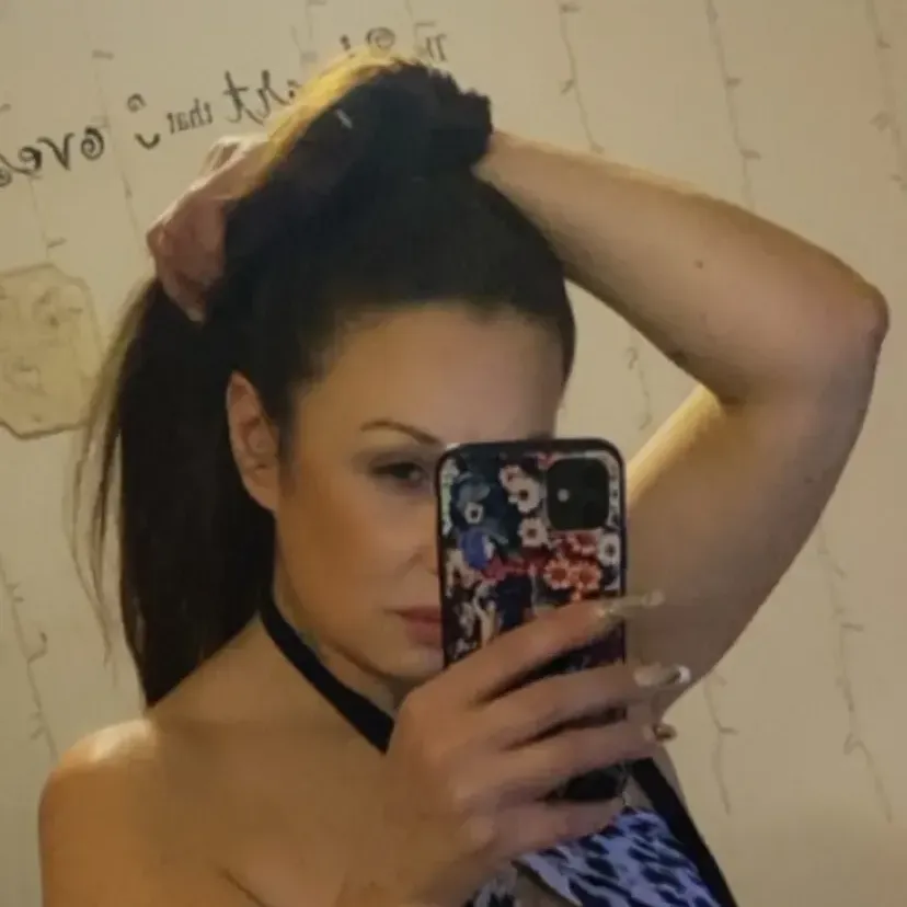 
                        Nichole
                     is Female Escorts. | windsor | Ontario | Canada | canadatopescorts.com 